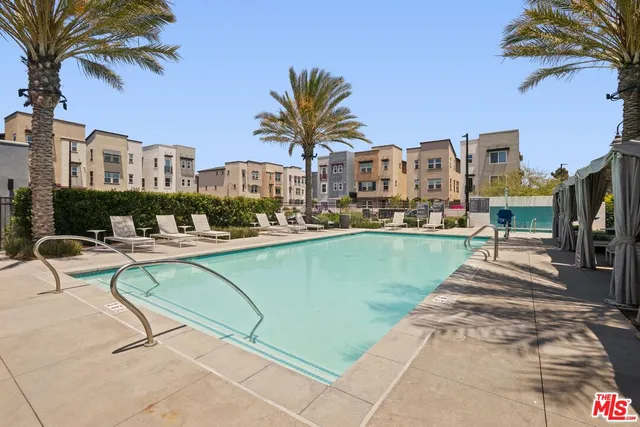 $1,249,000 | 551 Daniel Freeman Circle, Inglewood, CA 90301