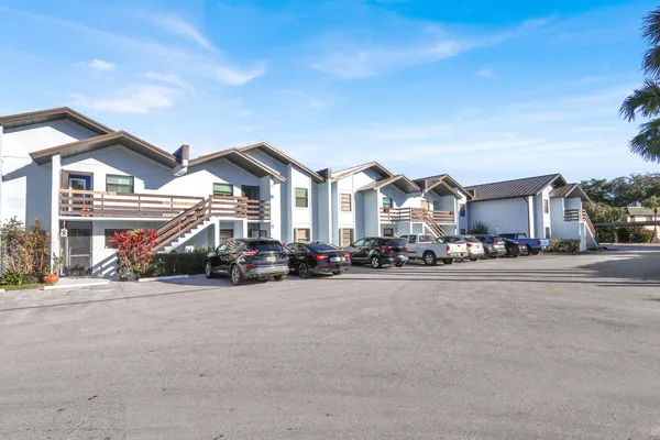 $169,900 | 1811 Southwest Palm City Road, Unit A301, Stuart, FL 34994