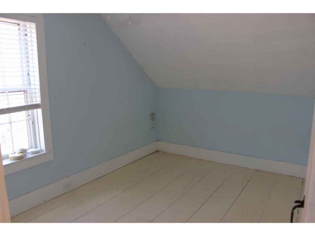 214 Stratton Arlington Road Wardsboro, VT 05360 - Photo 10 of 14