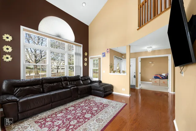 $2,795 | 1233 South Parkside Drive, Palatine, IL 60067