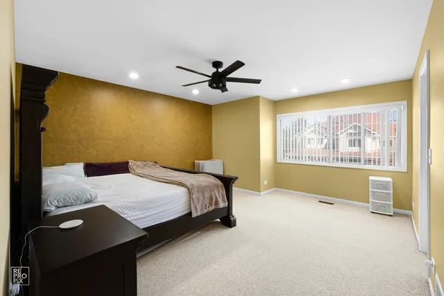 $2,795 | 1233 South Parkside Drive, Palatine, IL 60067