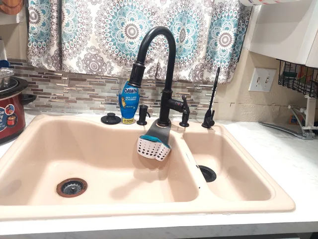 a close view of sink