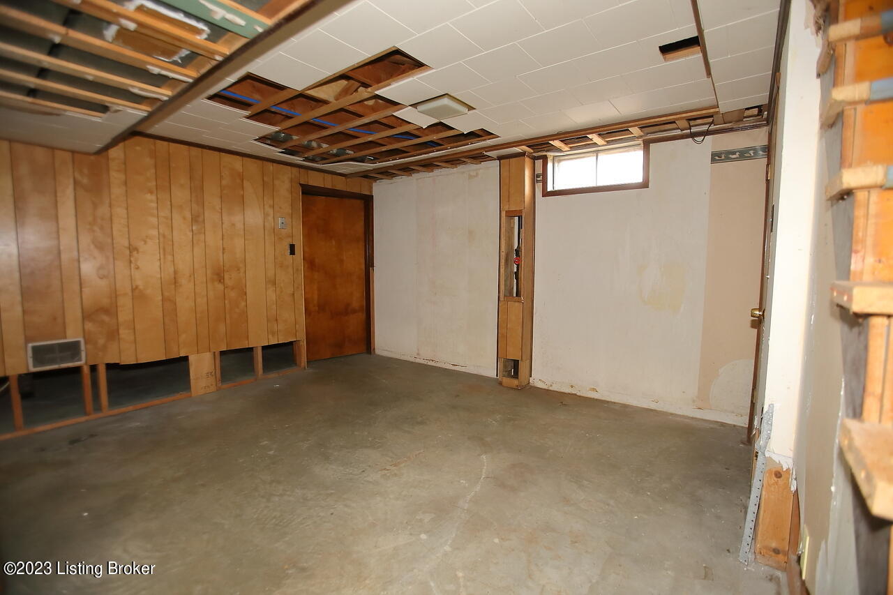 3454 Fern Lea Road Louisville, KY 40216 - Photo 40 of 56 Basement Family Room