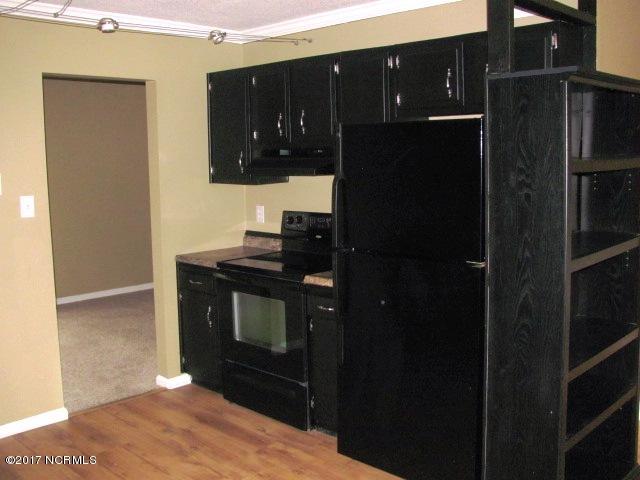 109 Laran Road Jacksonville, NC 28540 - Photo 2 of 14 109 Laran Kitchen View 2