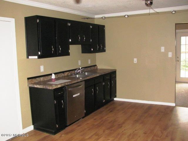109 Laran Road Jacksonville, NC 28540 - Photo 3 of 14 109 Laran Kitchen View 1