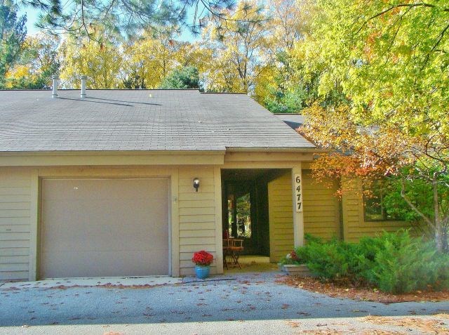 6477 Mission Ridge Traverse City, MI 49686 - Photo 37 of 41 1825332-36.JPG