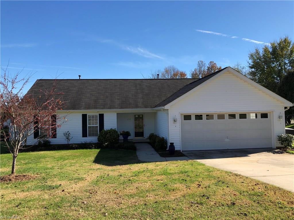 212 Stapleton Way High Point, NC 27265 - Photo 1 of 25 Gallery Image 1