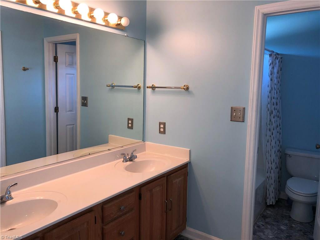 212 Stapleton Way High Point, NC 27265 - Photo 17 of 25 Gallery Image 17