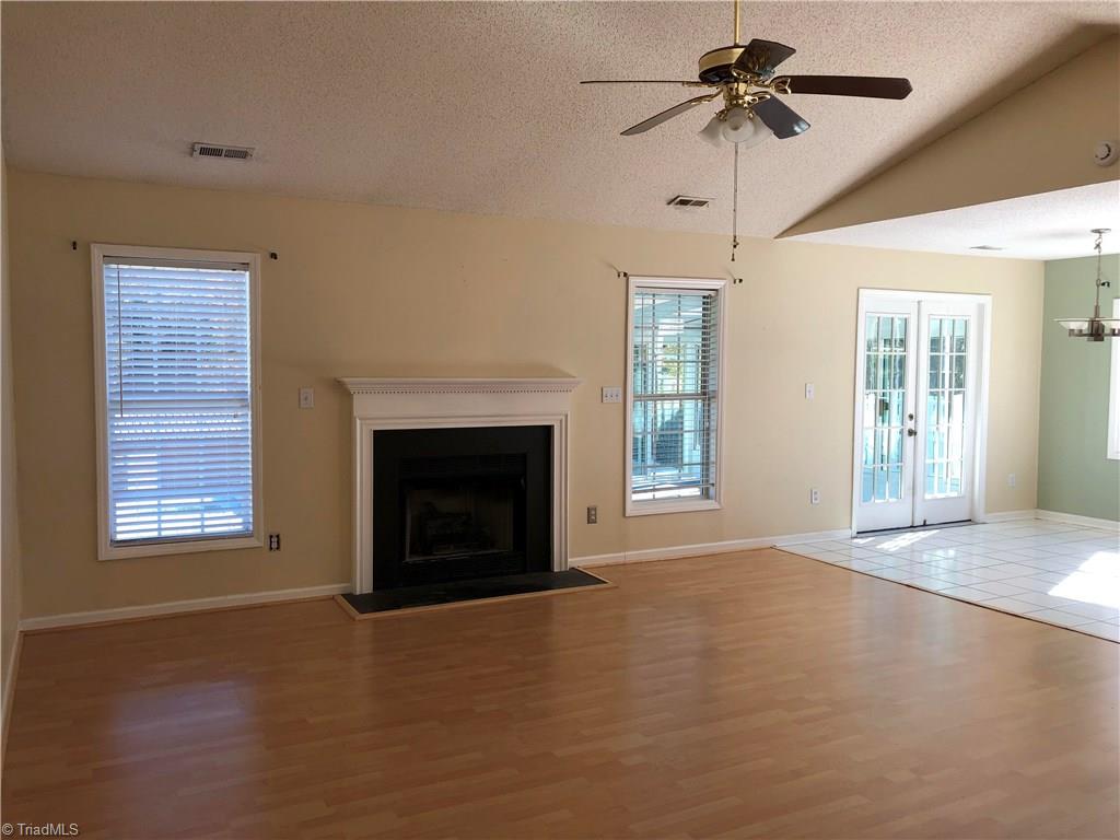 212 Stapleton Way High Point, NC 27265 - Photo 3 of 25 Gallery Image 3