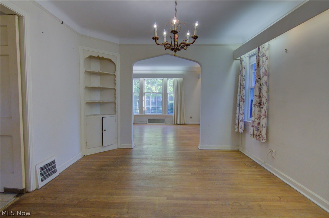 3395 Spangler Road Cleveland, OH 44112 - Photo 6 of 29