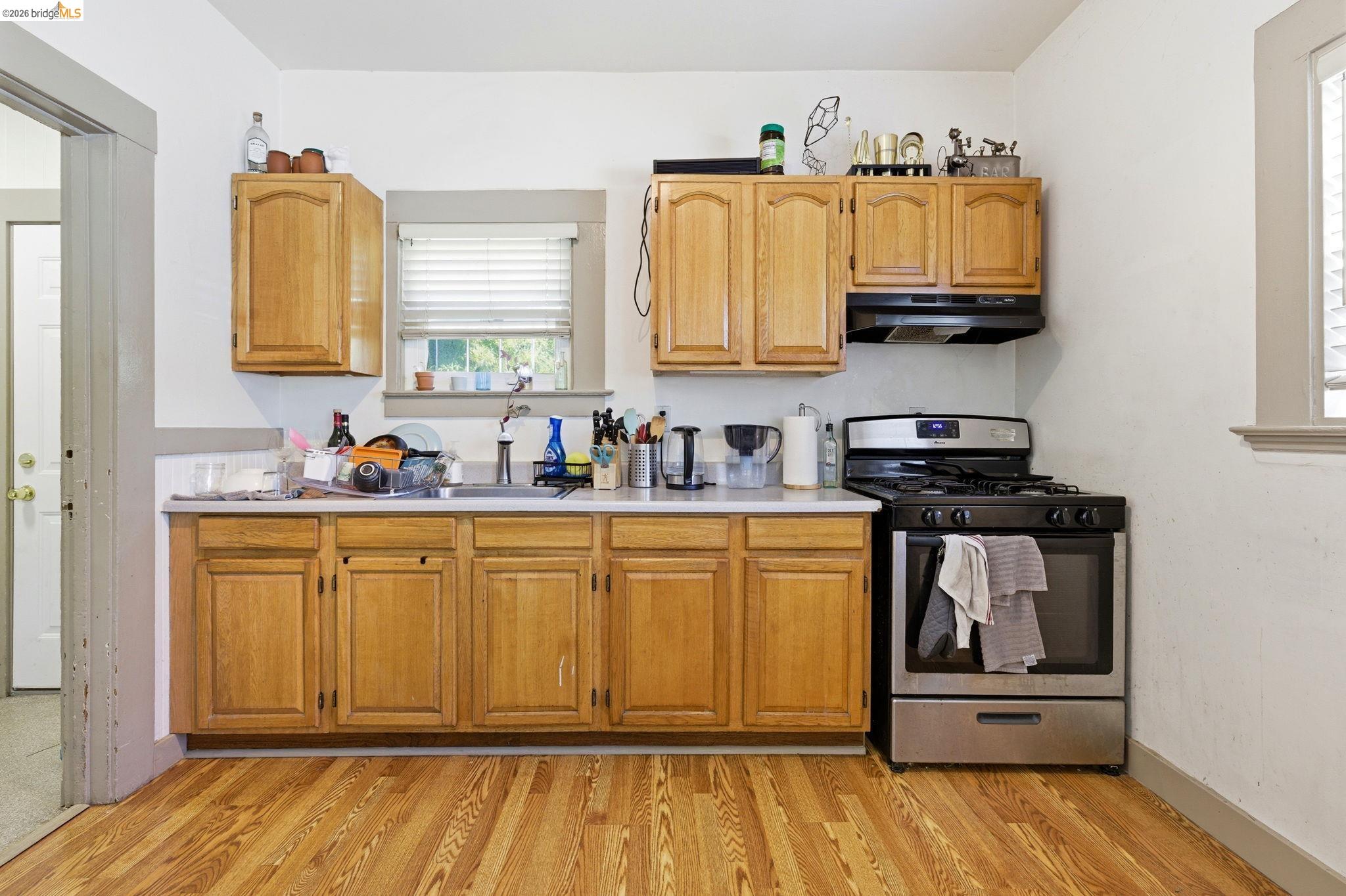 1102 10th Street Oakland, CA 94607 - Photo 5 of 22