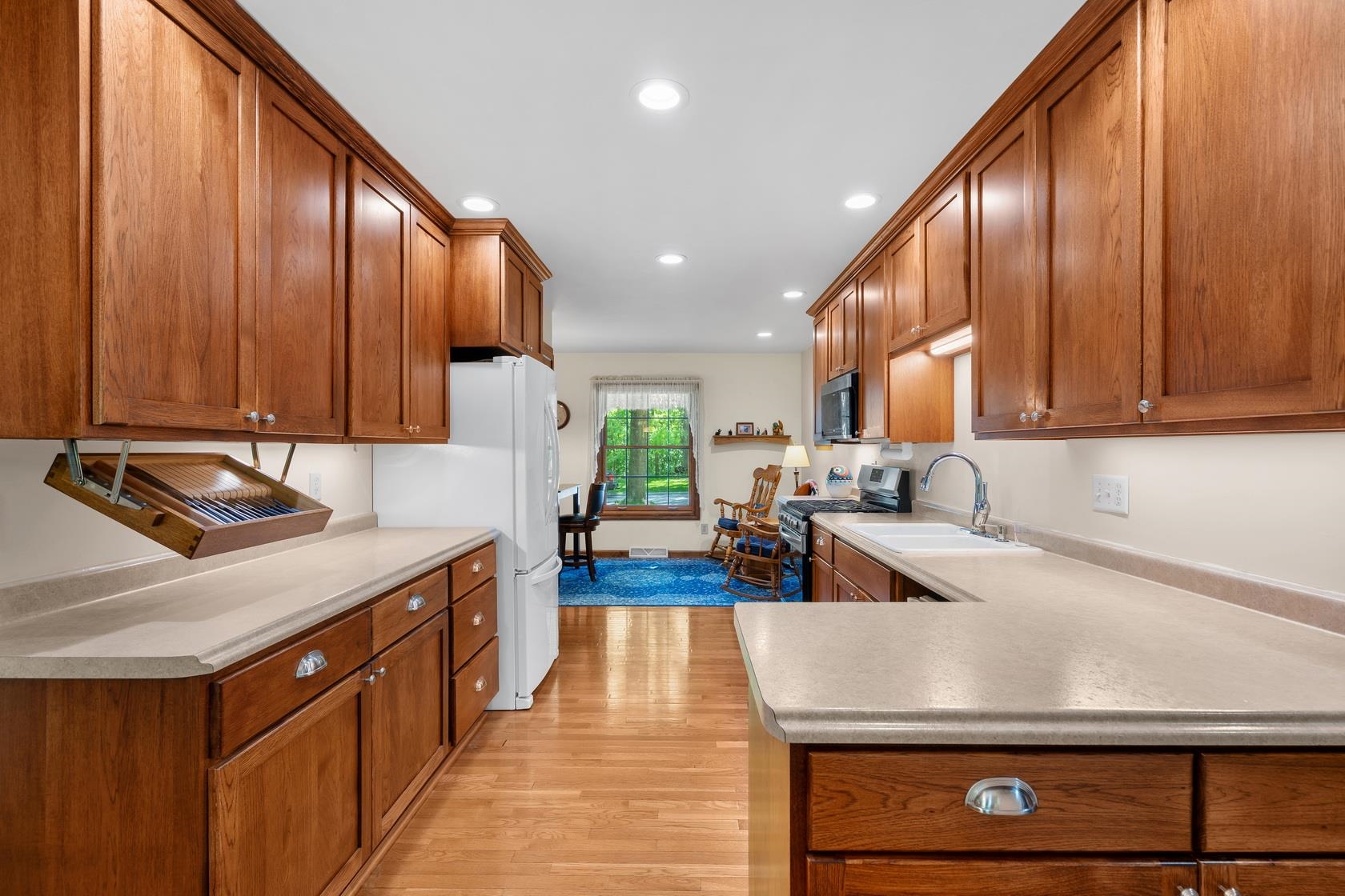250 Traders Point Green Bay, WI 54302 - Photo 11 of 56