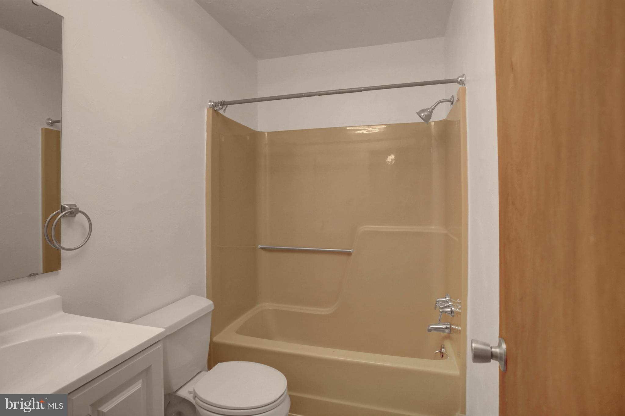 23 Oneill Avenue Hanover, PA 17331 - Photo 11 of 25