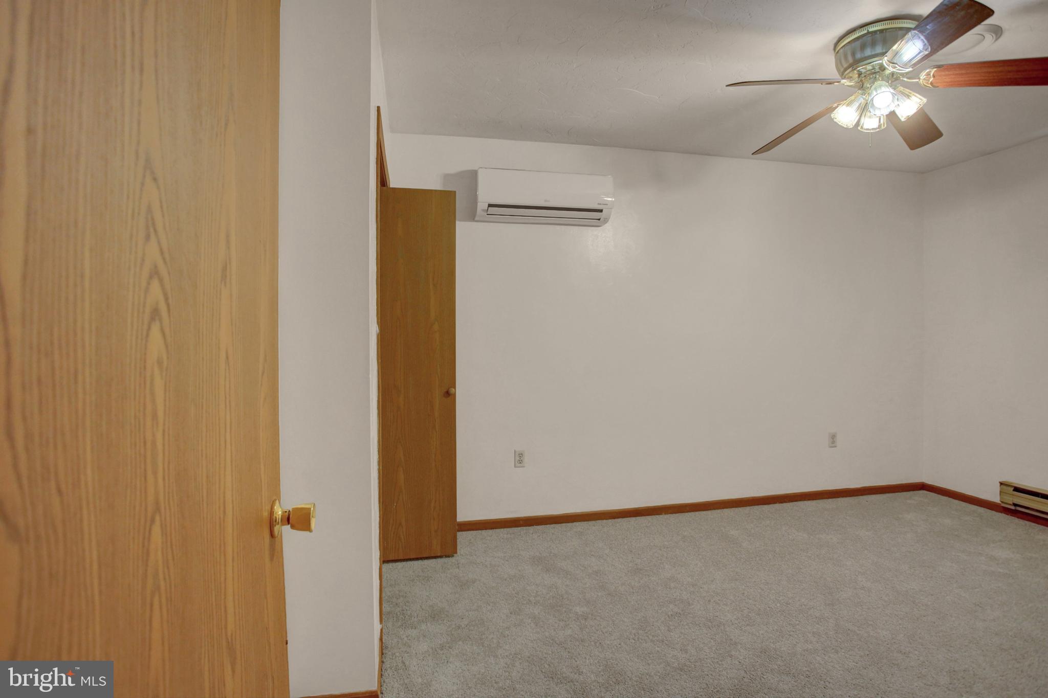 23 Oneill Avenue Hanover, PA 17331 - Photo 13 of 25