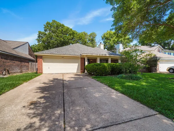 $250,000 | 18142 Lake Bend Drive, Houston, TX 77084