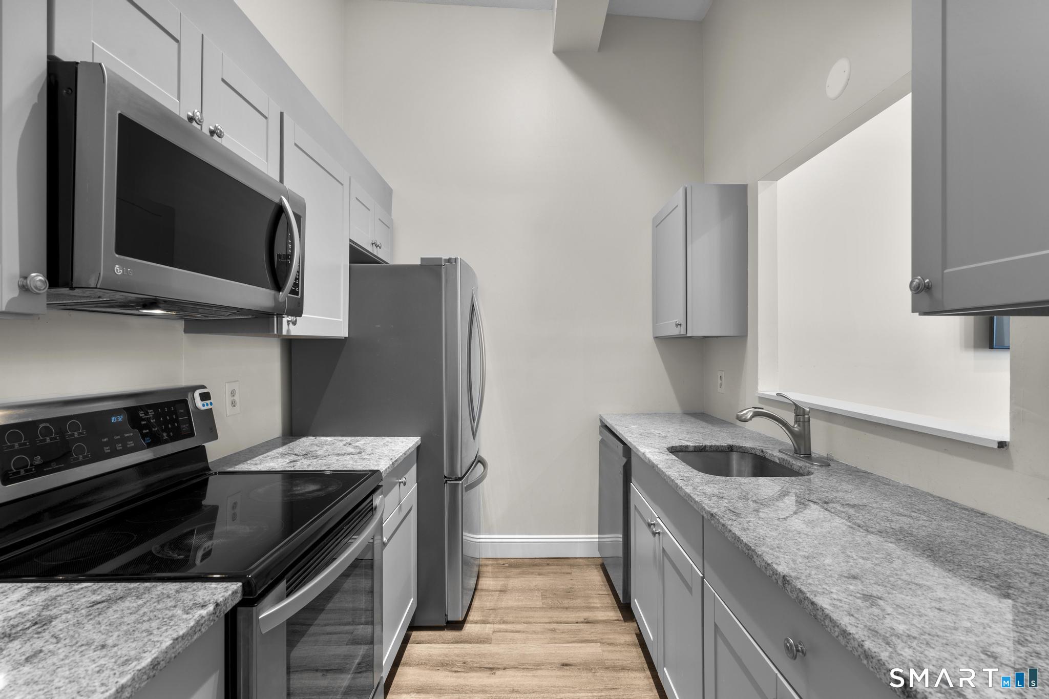 196 Crown Street, Unit 507 New Haven, CT 06510 - Photo 2 of 20