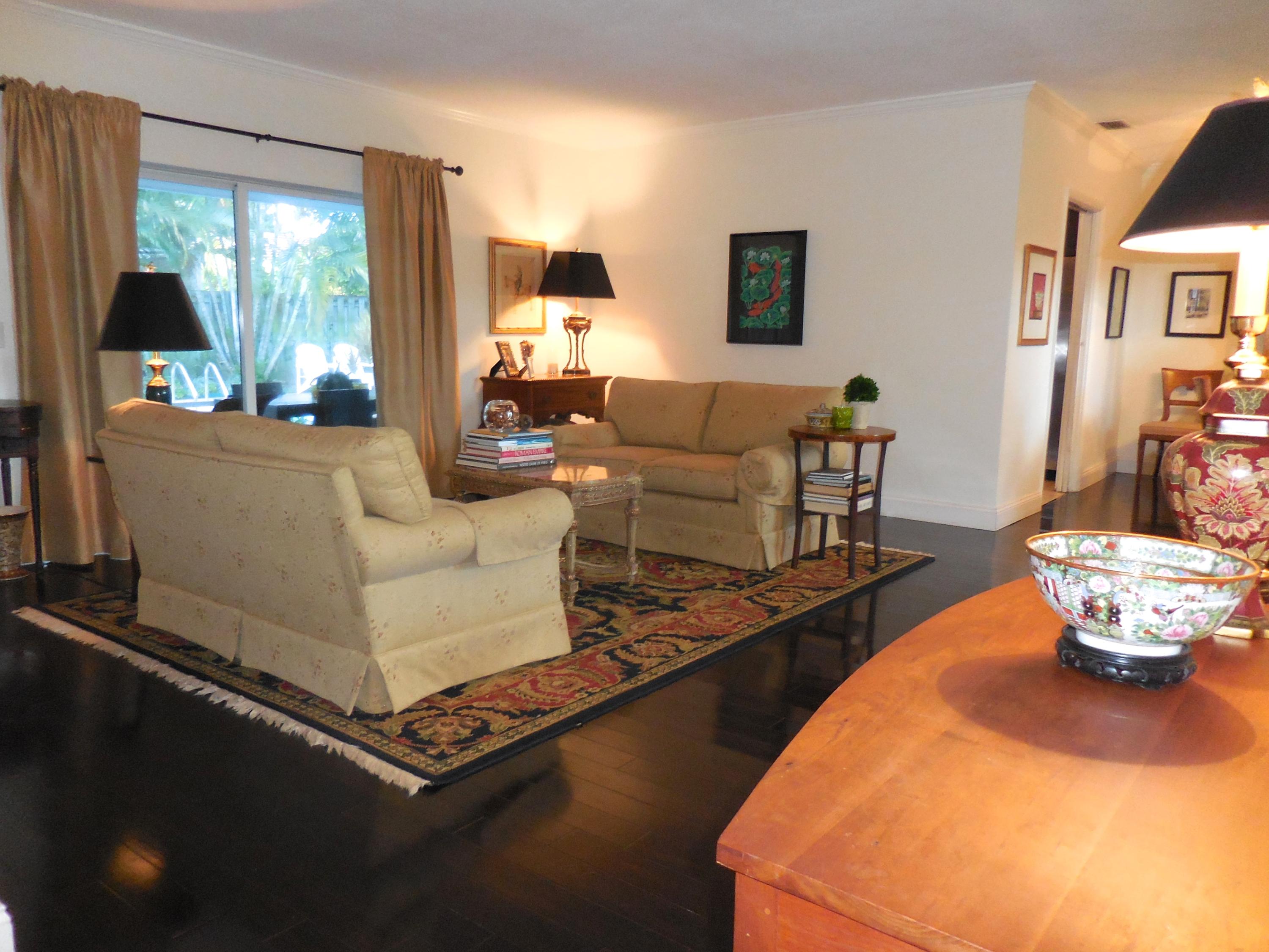 884 Northwest 7th Street Boca Raton, FL 33486 - Photo 17 of 32 Liv room