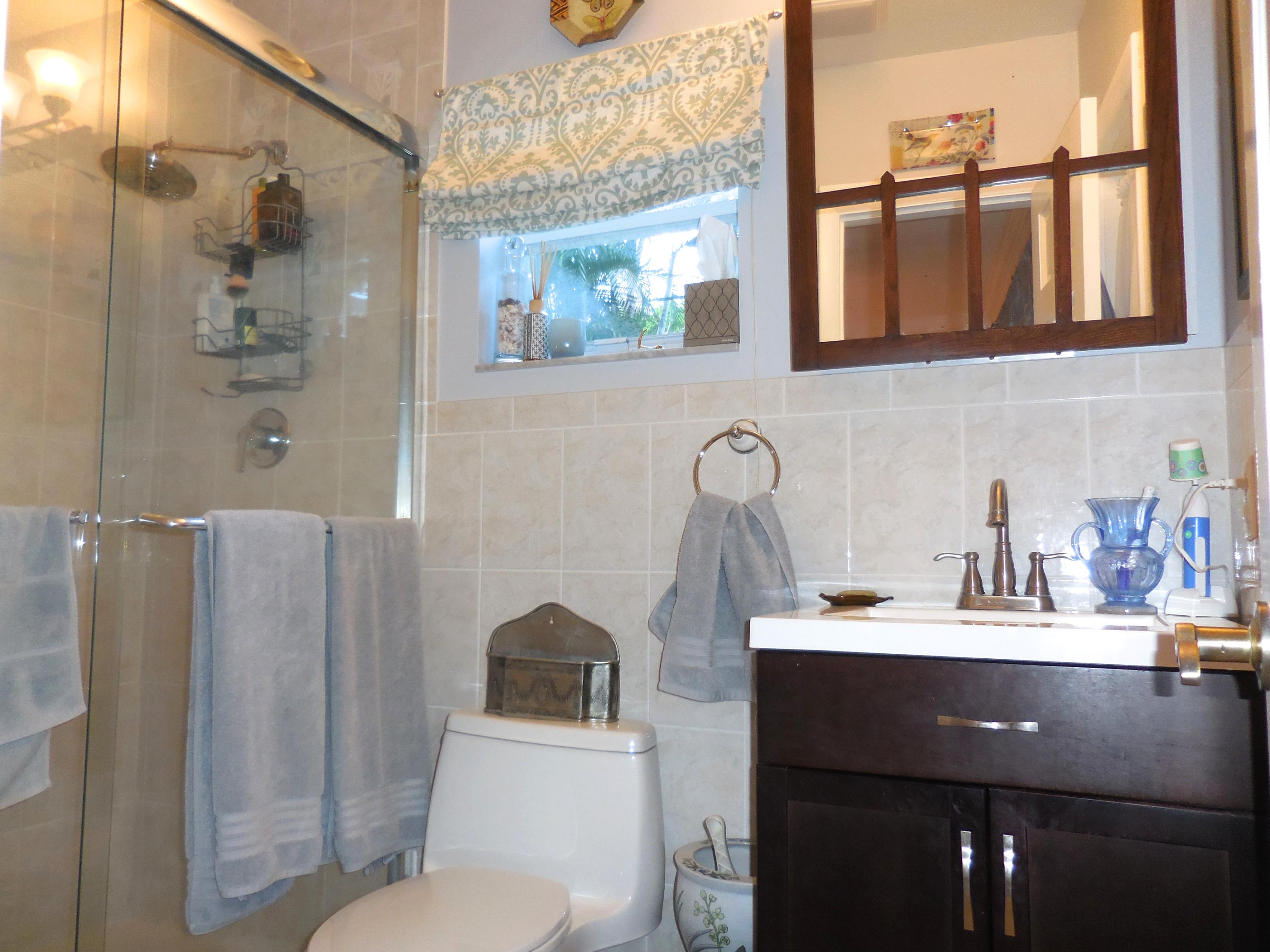 884 Northwest 7th Street Boca Raton, FL 33486 - Photo 25 of 32 bath