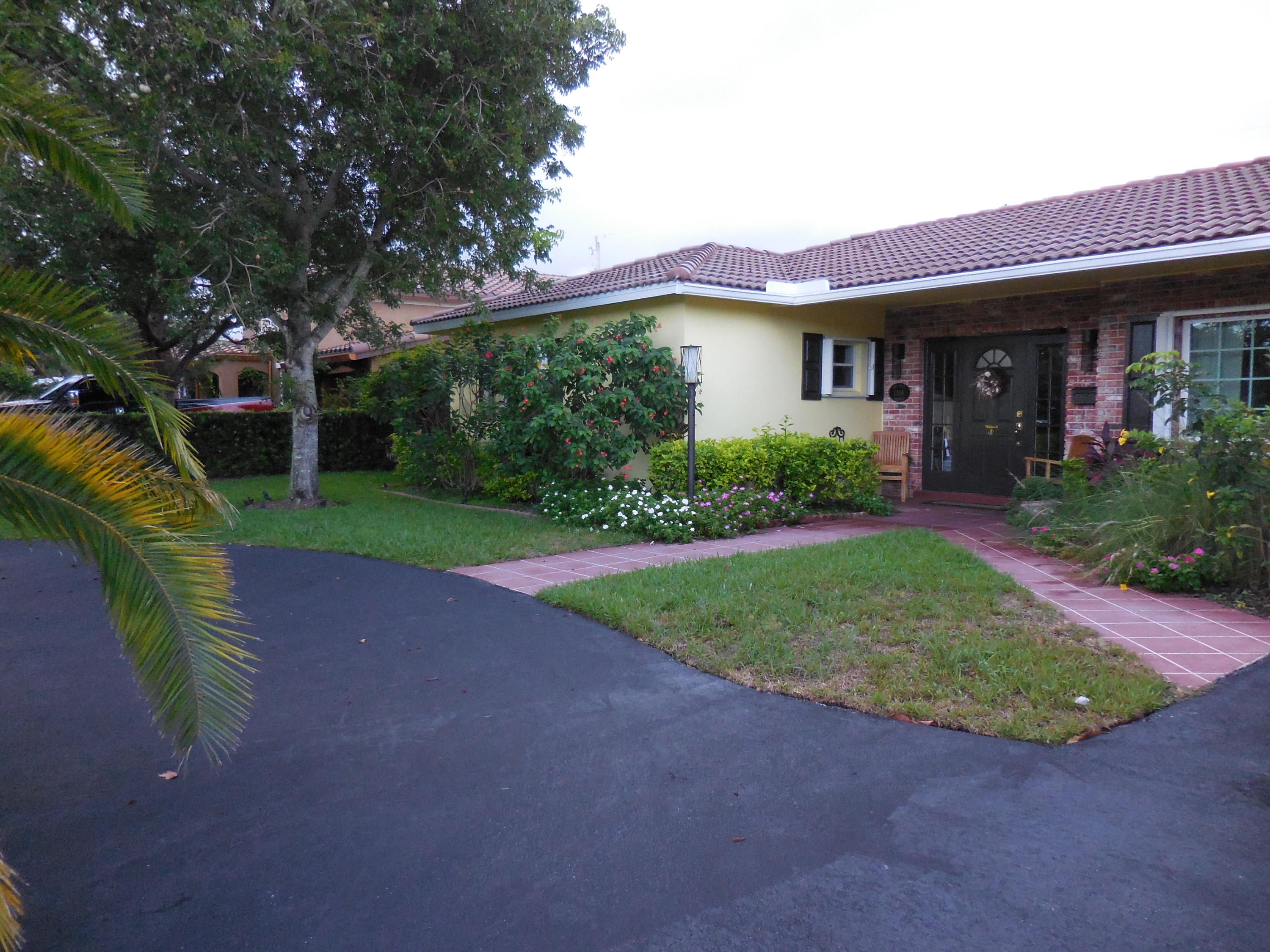 884 Northwest 7th Street Boca Raton, FL 33486 - Photo 29 of 32 front of home