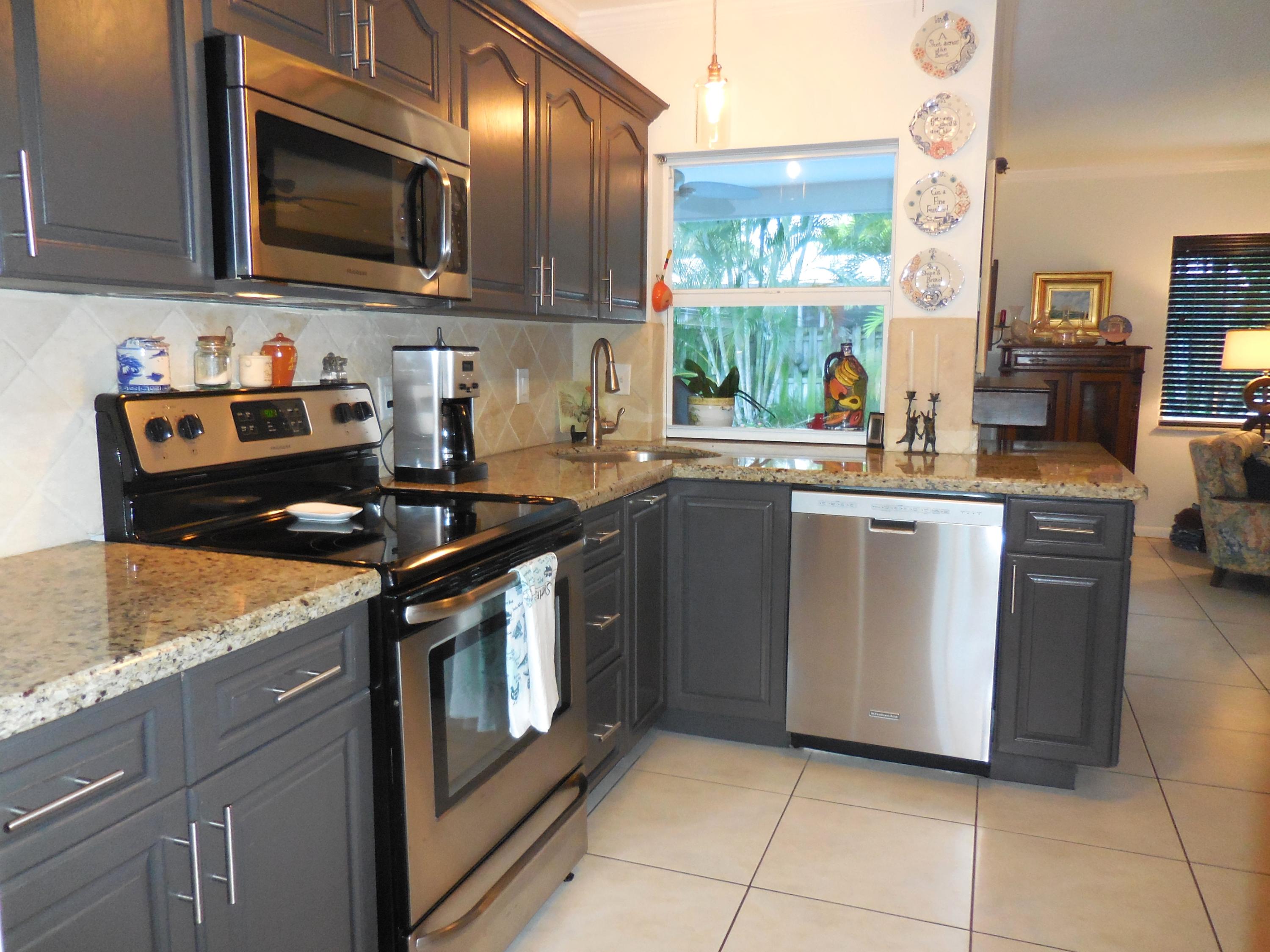884 Northwest 7th Street Boca Raton, FL 33486 - Photo 9 of 32 New SS appliances