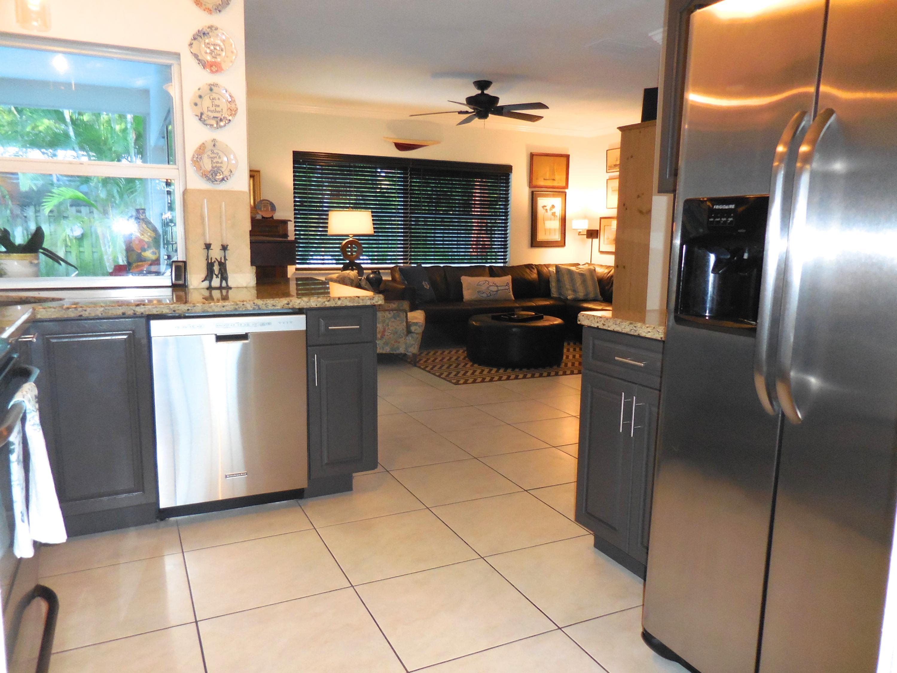 884 Northwest 7th Street Boca Raton, FL 33486 - Photo 10 of 32 great flow to the house