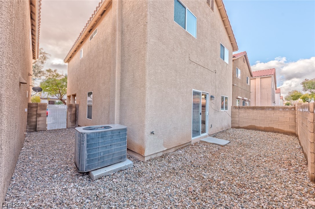 8236 Time Machine Avenue Las Vegas, NV 89113 - Photo 14 of 16