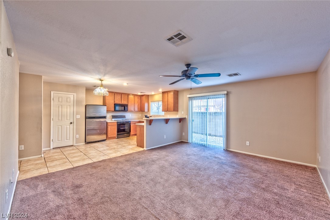 8236 Time Machine Avenue Las Vegas, NV 89113 - Photo 3 of 16