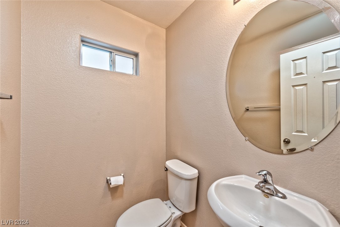 8236 Time Machine Avenue Las Vegas, NV 89113 - Photo 5 of 16