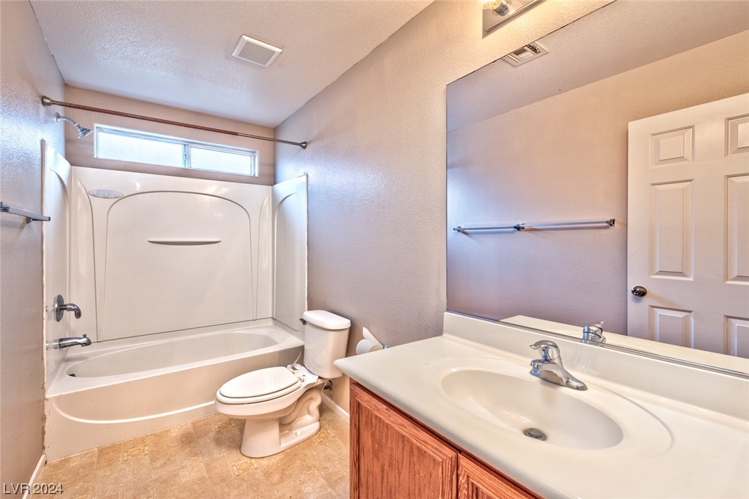 8236 Time Machine Avenue Las Vegas, NV 89113 - Photo 8 of 16
