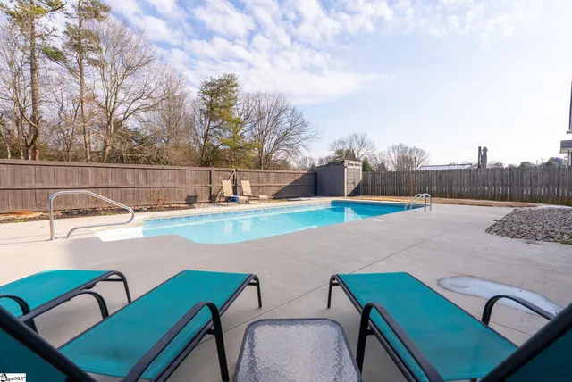 $545,000 | 132 Sandpine Way, Greer, SC 29651