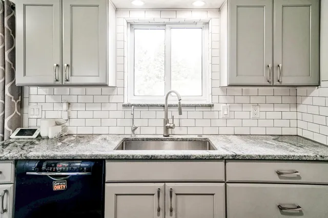 $345,000 | 535 North Hacker Road, Howell, MI 48843