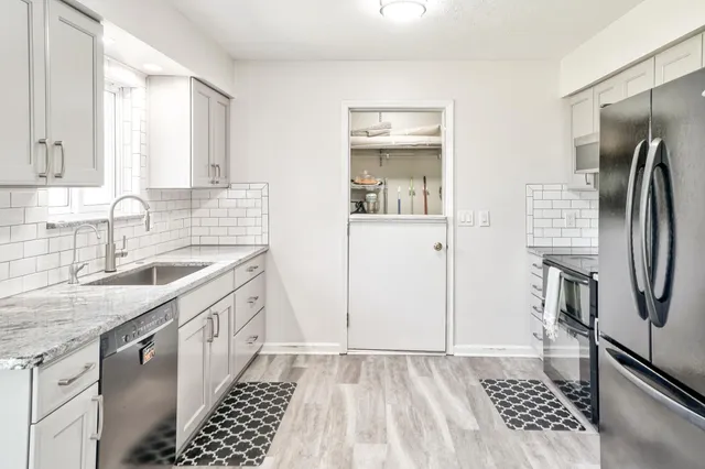 $345,000 | 535 North Hacker Road, Howell, MI 48843