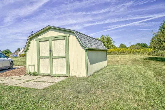 $345,000 | 535 North Hacker Road, Howell, MI 48843