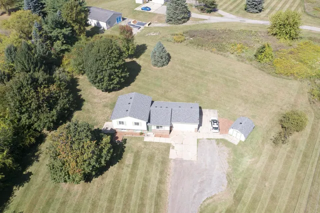 $345,000 | 535 North Hacker Road, Howell, MI 48843