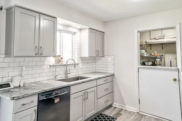 $345,000 | 535 North Hacker Road, Howell, MI 48843