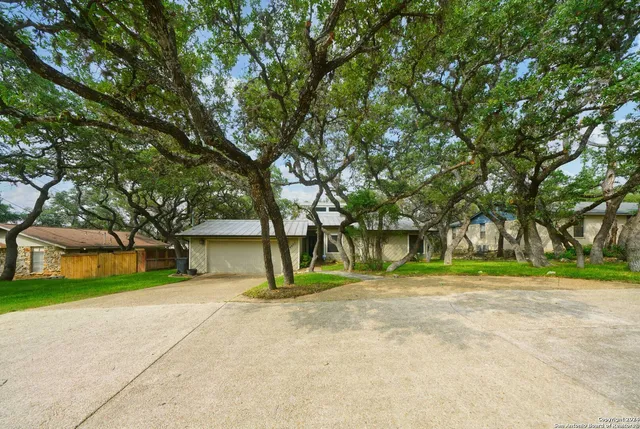 $2,495 | 16907 Springhill Drive, San Antonio, TX 78232