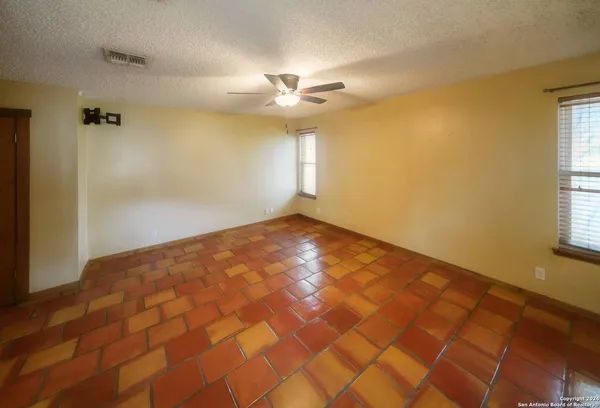 $2,495 | 16907 Springhill Drive, San Antonio, TX 78232