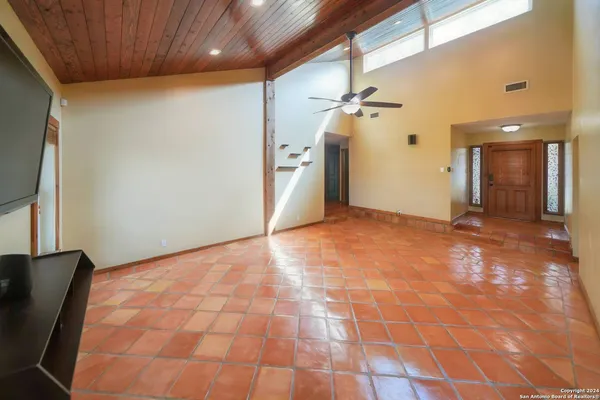 $2,495 | 16907 Springhill Drive, San Antonio, TX 78232