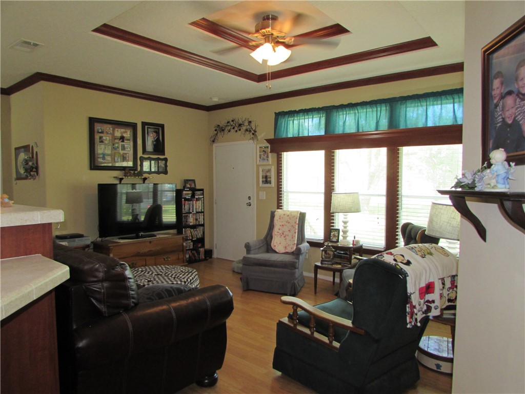 3239 Bob Bowen Road Blackshear, GA 31516 - Photo 11 of 34 Living room