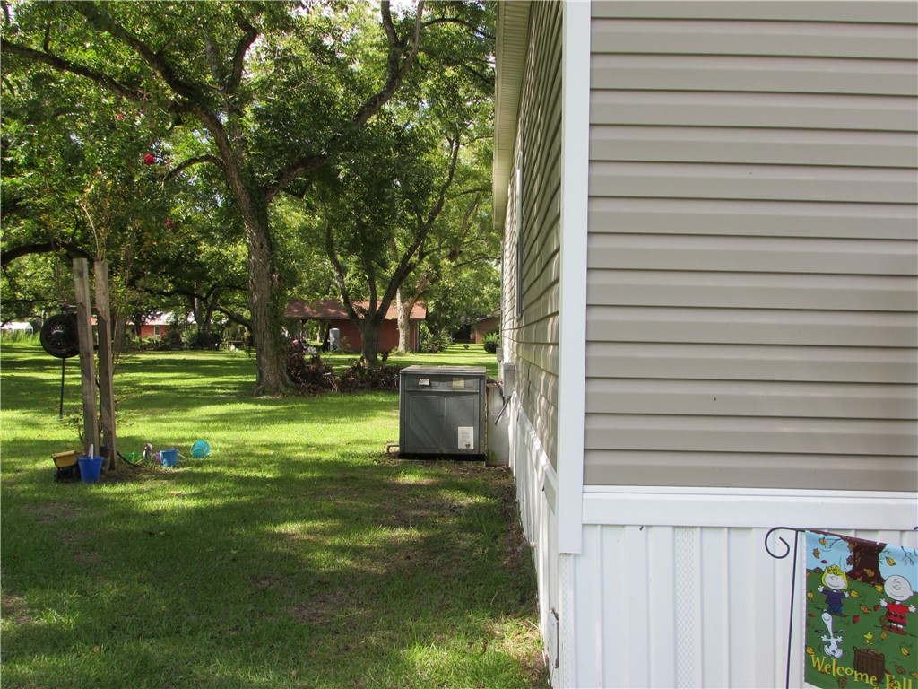 3239 Bob Bowen Road Blackshear, GA 31516 - Photo 26 of 34 Rear view