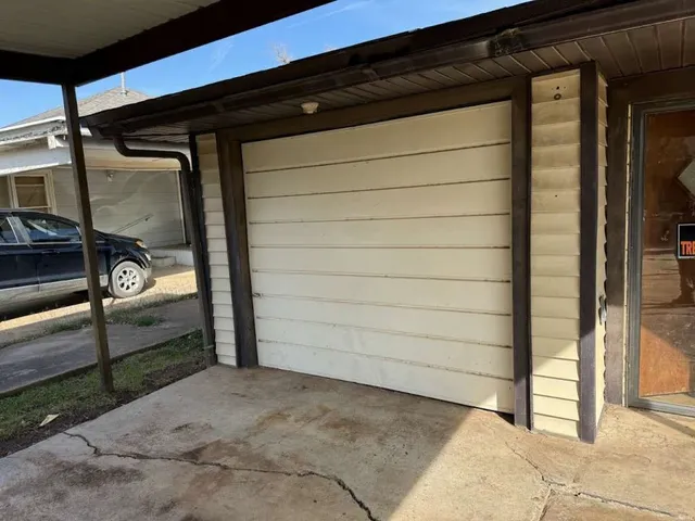 $52,999 | 305 West Harrison Avenue, Electra, TX 76360