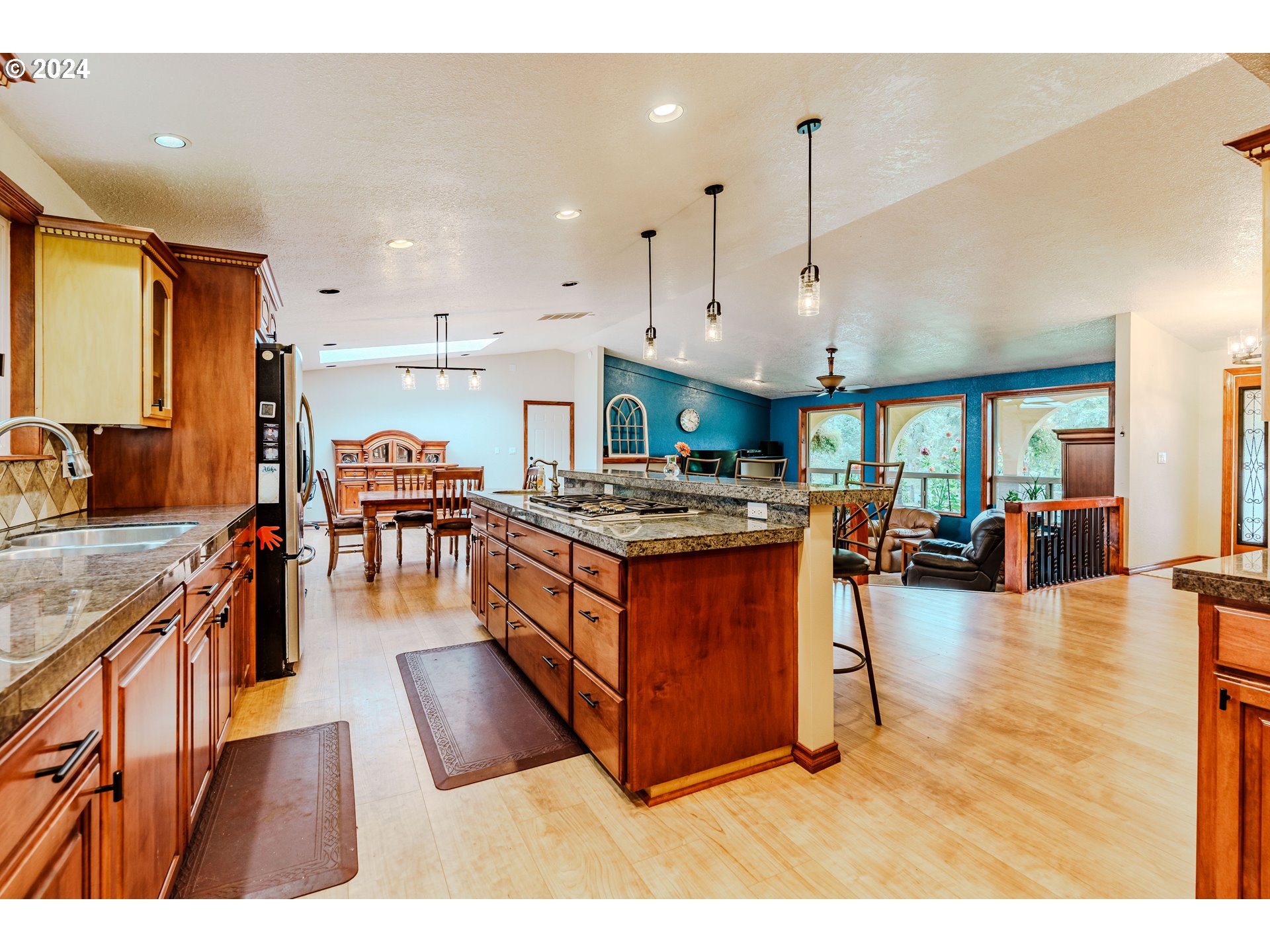 21981 South Ferguson Road Beavercreek, OR 97004 - Photo 12 of 48