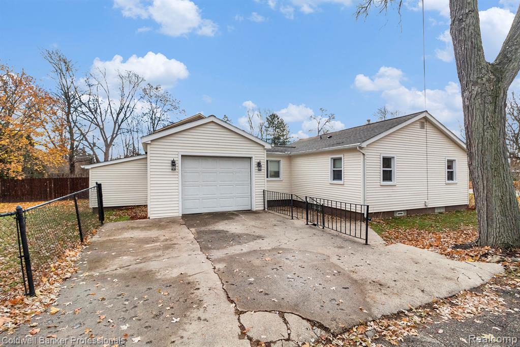 5010 Cass Elizabeth Road Waterford, MI 48327 - Photo 22 of 31 Gallery Image 22