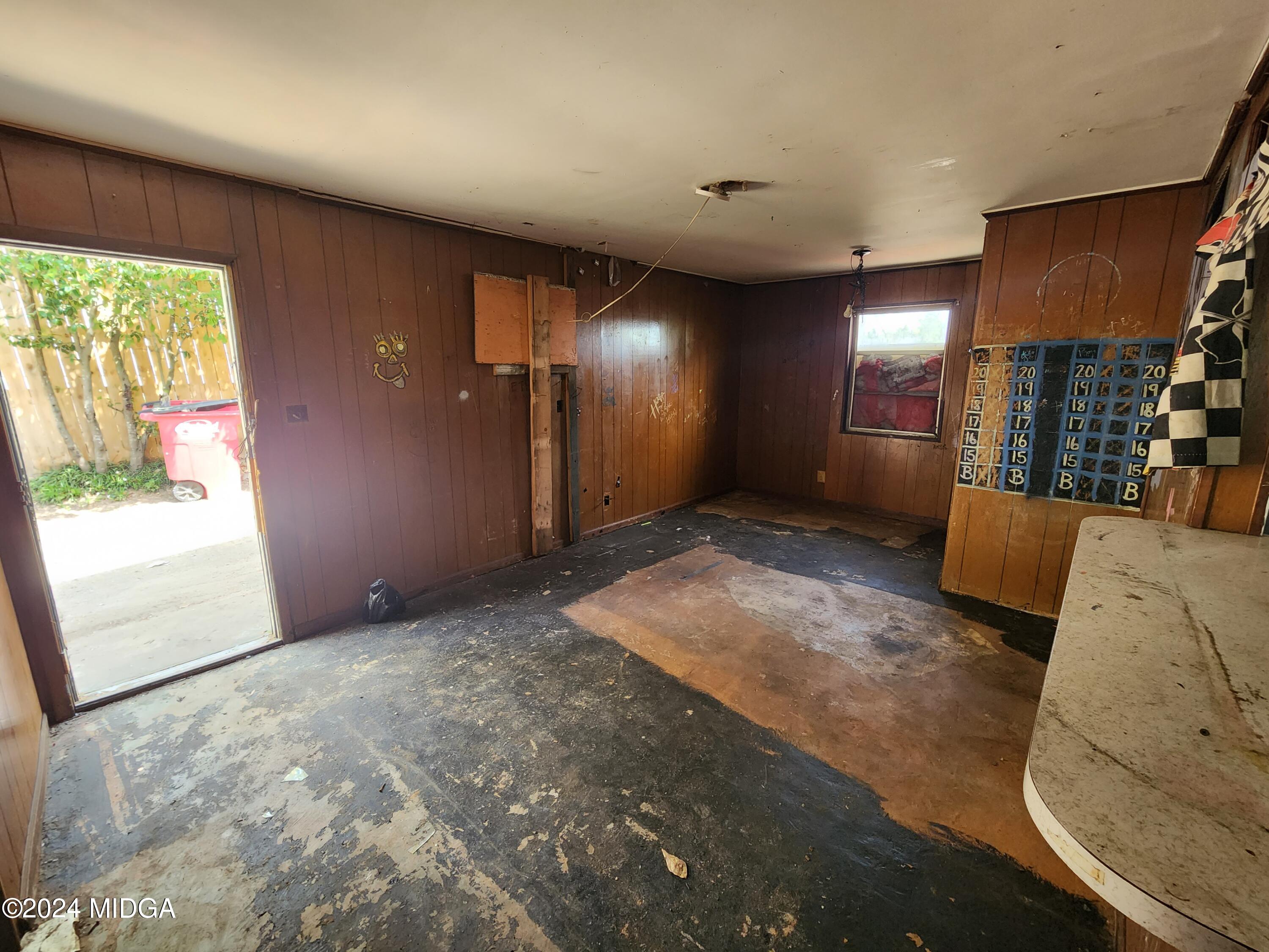 3685 Rice Mill Road Macon, GA 31206 - Photo 8 of 24 a view of a livingroom with a staircase
