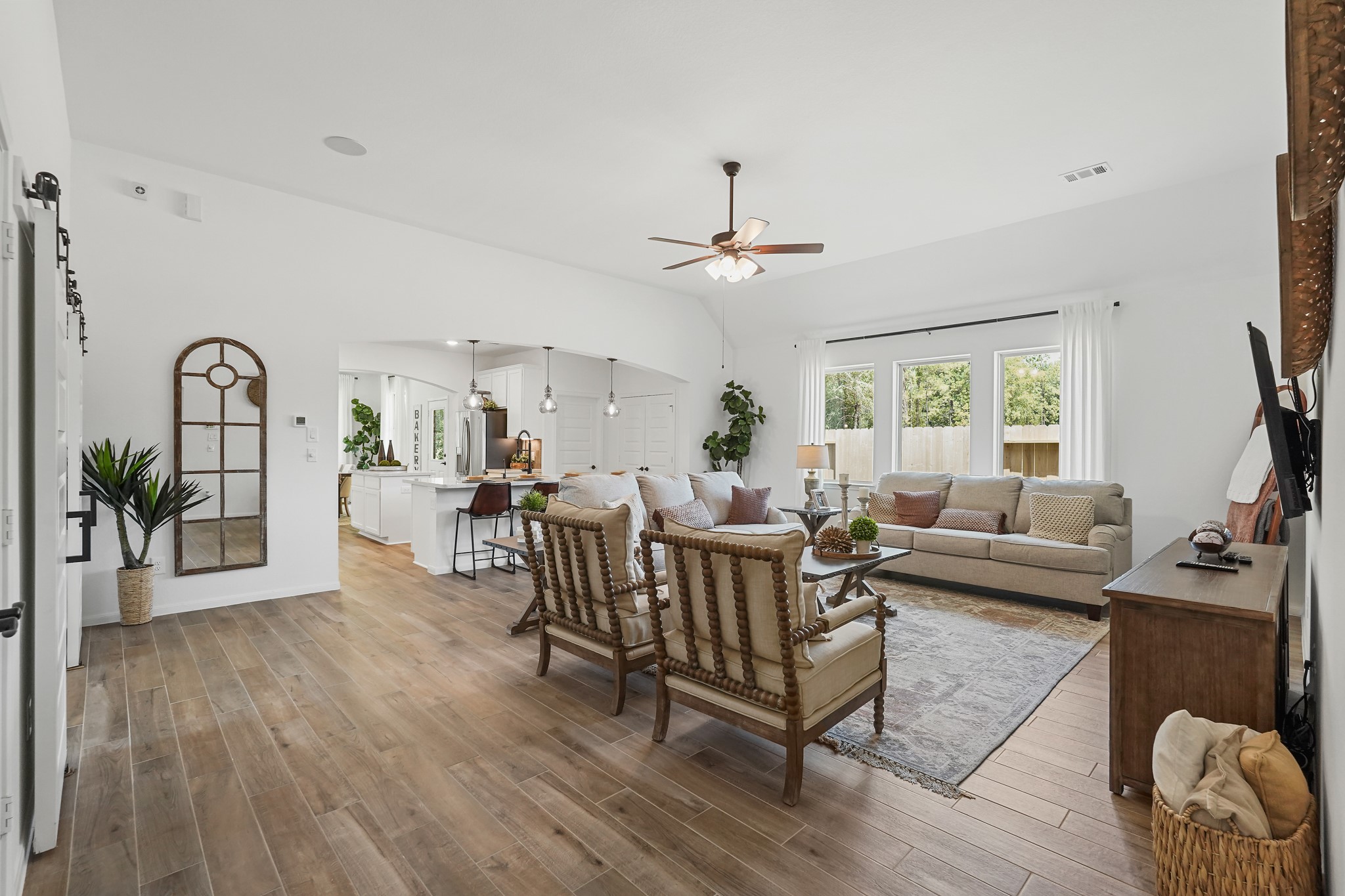 32307 Mimosa Ridge Lane Waller, TX 77484 - Photo 4 of 18 Spacious great room (*Photo not of actual home and used for illustration purposes only.)