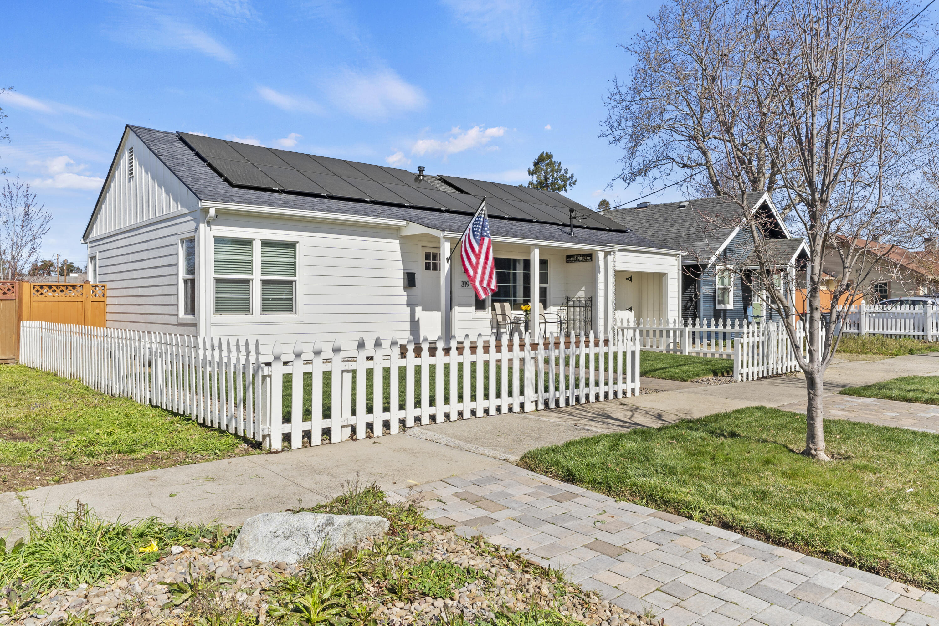 319 Maple Street Medford, OR 97501 - Photo 27 of 27 319 Maple Street - 23