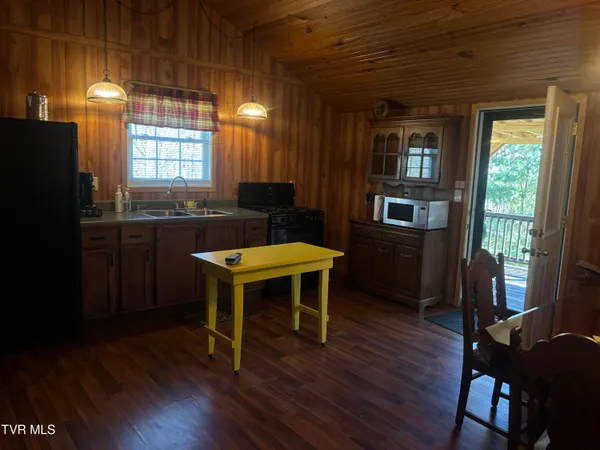 $87,000 | 306 Black Hill Drive, Coeburn, VA 24230