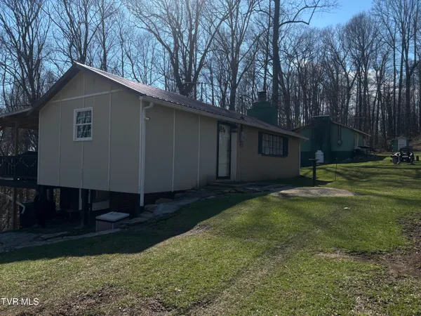 $87,000 | 306 Black Hill Drive, Coeburn, VA 24230