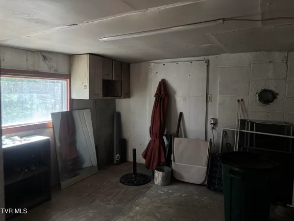 $87,000 | 306 Black Hill Drive, Coeburn, VA 24230