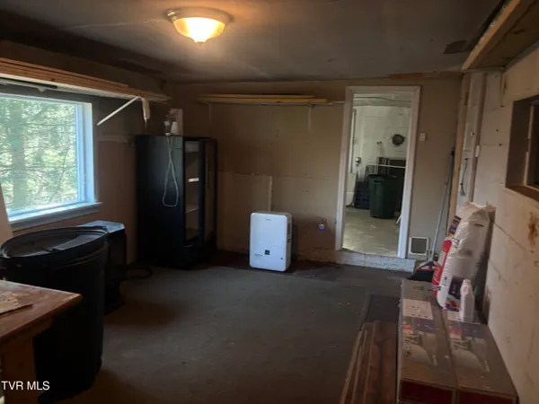 $87,000 | 306 Black Hill Drive, Coeburn, VA 24230